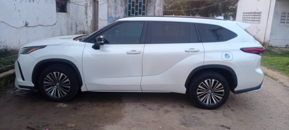 Toyota Highlander 2022 - Image 3