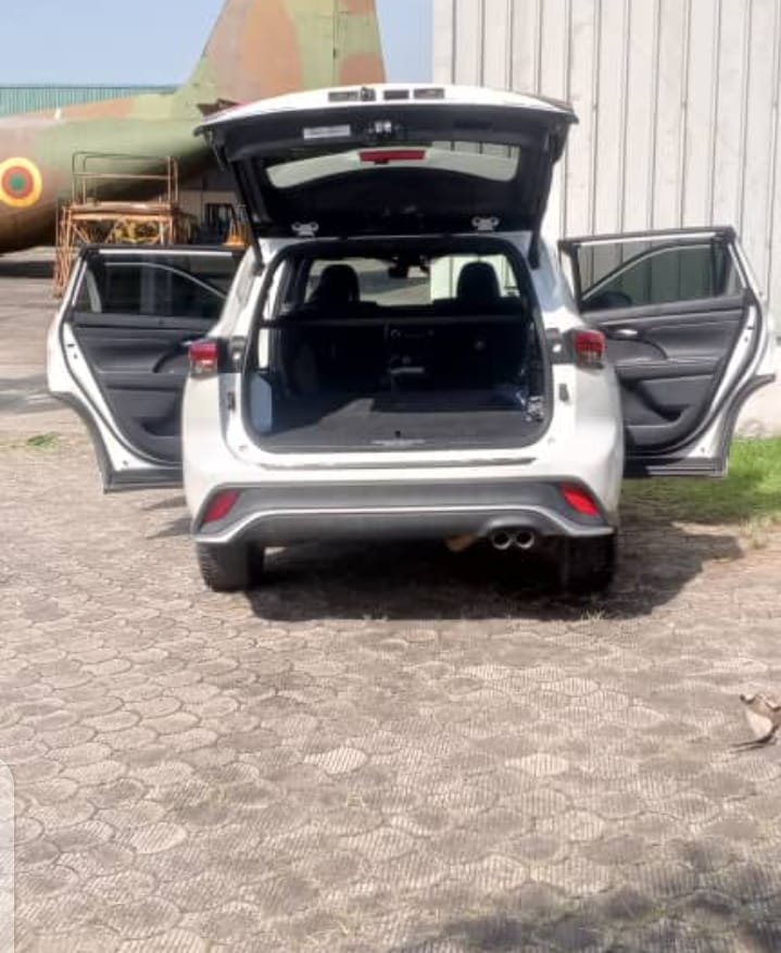 Toyota Highlander 2022 - Image 2